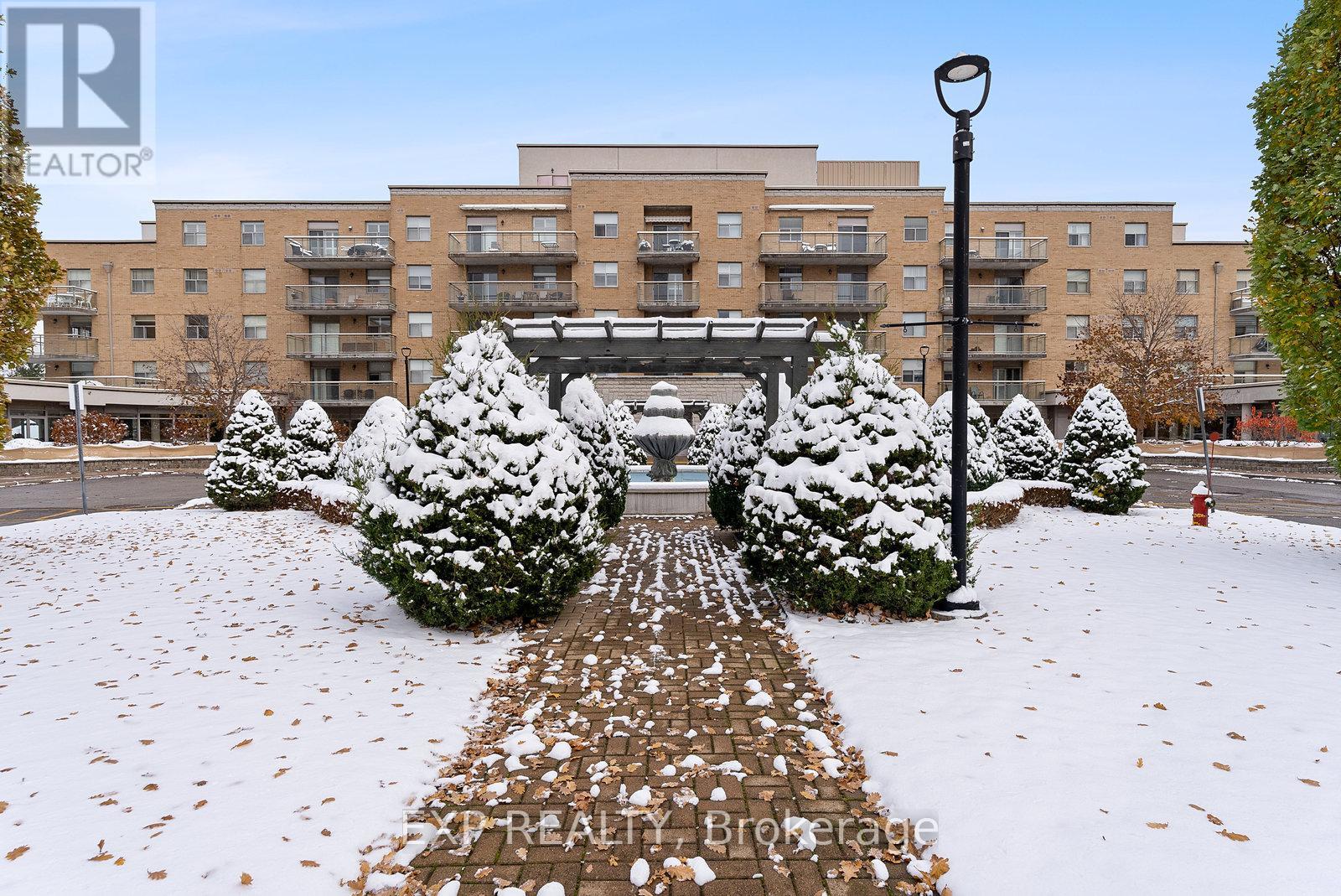 210 - 2506 Rutherford Road, Vaughan, Ontario  L4K 5N4 - Photo 36 - N12540134