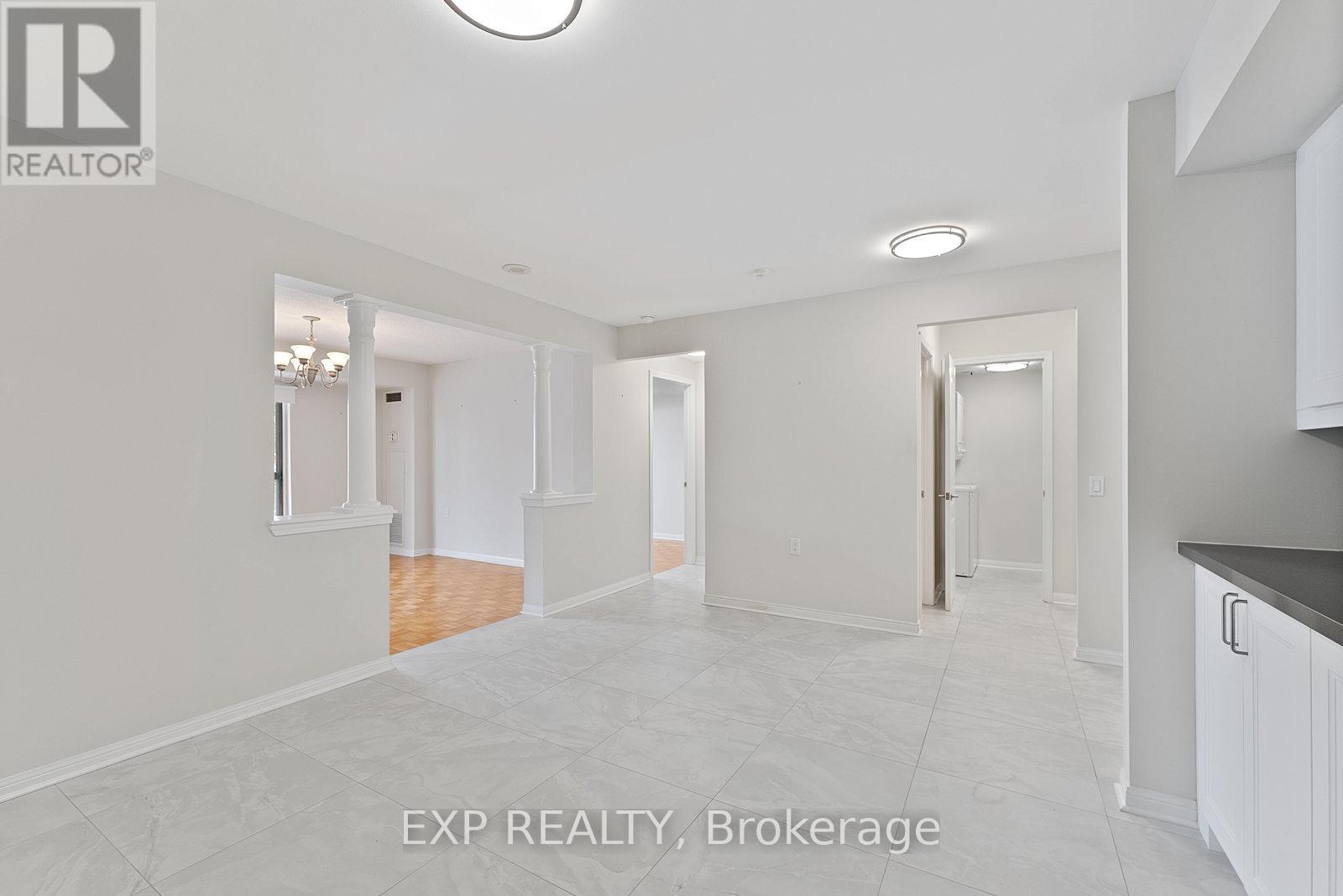 210 - 2506 Rutherford Road, Vaughan, Ontario  L4K 5N4 - Photo 8 - N12540134