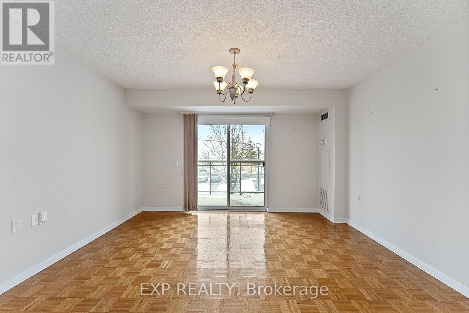 210 - 2506 Rutherford Road, Vaughan, Ontario  L4K 5N4 - Photo 9 - N12540134