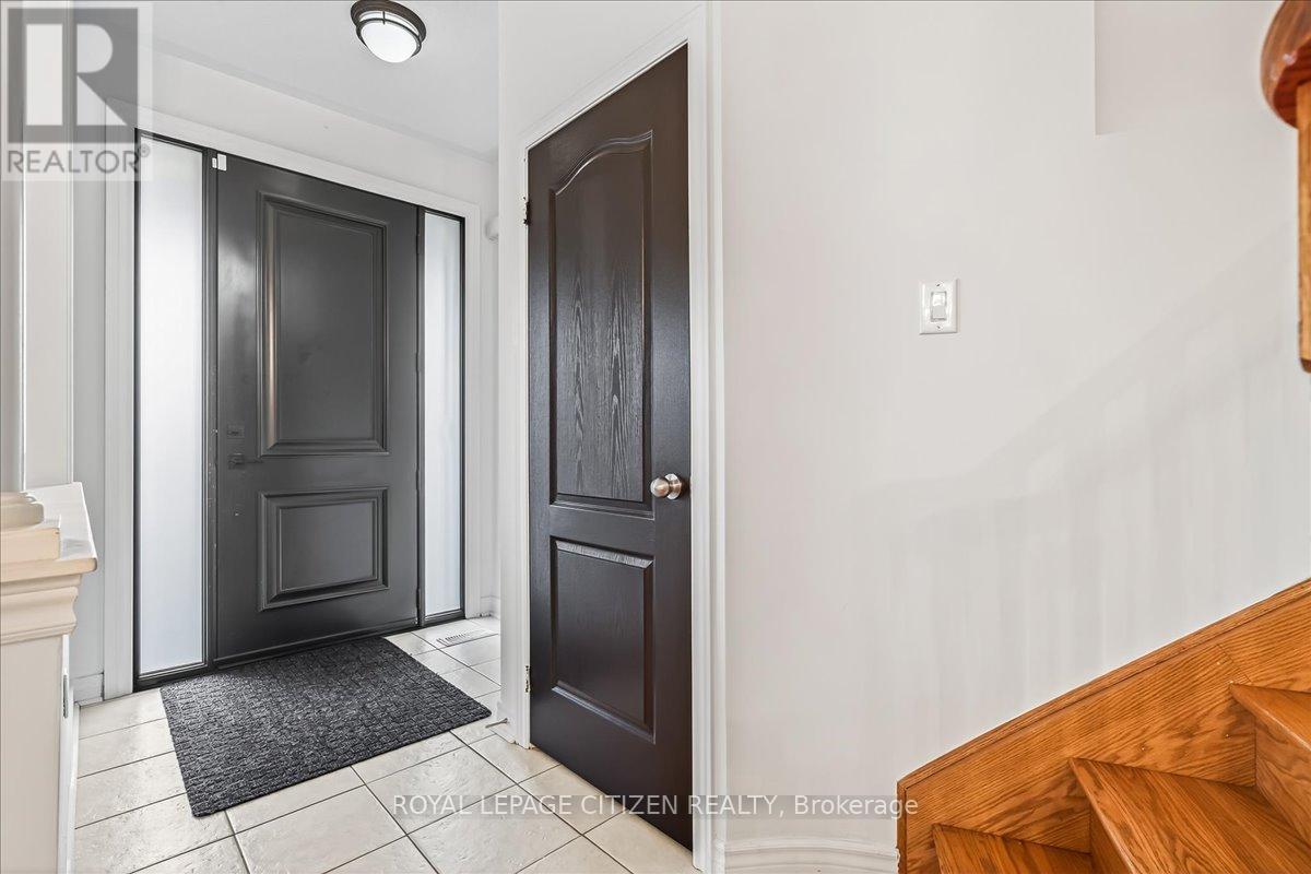 341 Williamson Road, Markham, Ontario  L6E 0H2 - Photo 5 - N12540154