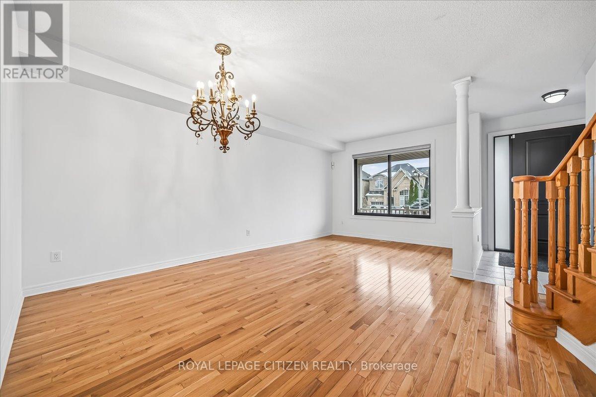 341 Williamson Road, Markham, Ontario  L6E 0H2 - Photo 7 - N12540154