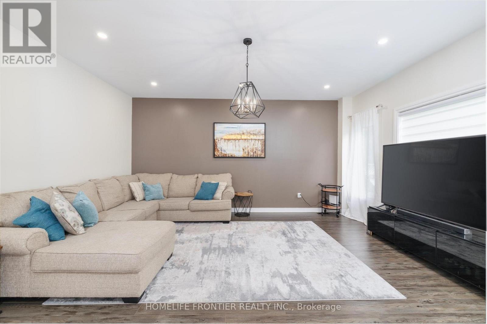 6 Raintree Crescent, Richmond Hill, Ontario  L4E 3T5 - Photo 12 - N12540158