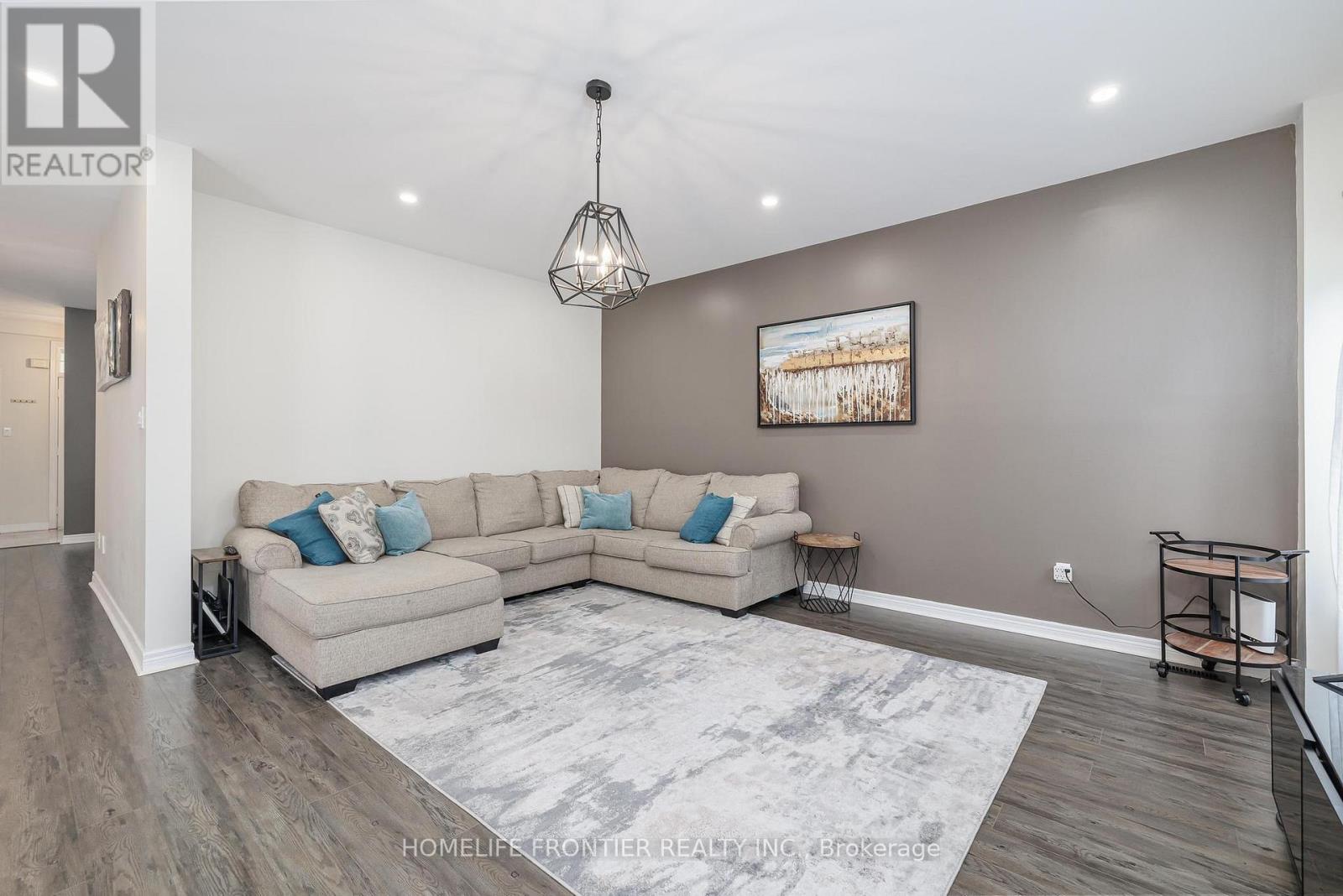 6 Raintree Crescent, Richmond Hill, Ontario  L4E 3T5 - Photo 13 - N12540158