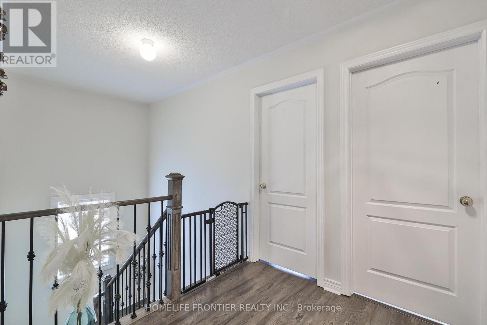 6 Raintree Crescent, Richmond Hill, Ontario  L4E 3T5 - Photo 20 - N12540158