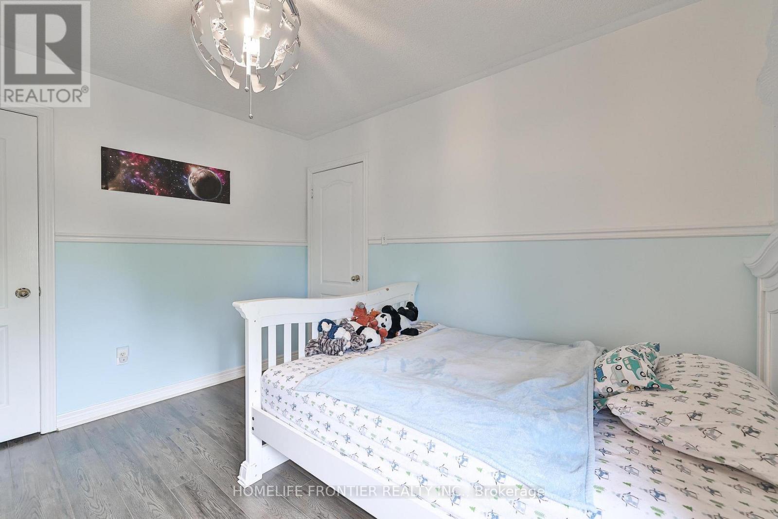 6 Raintree Crescent, Richmond Hill, Ontario  L4E 3T5 - Photo 33 - N12540158