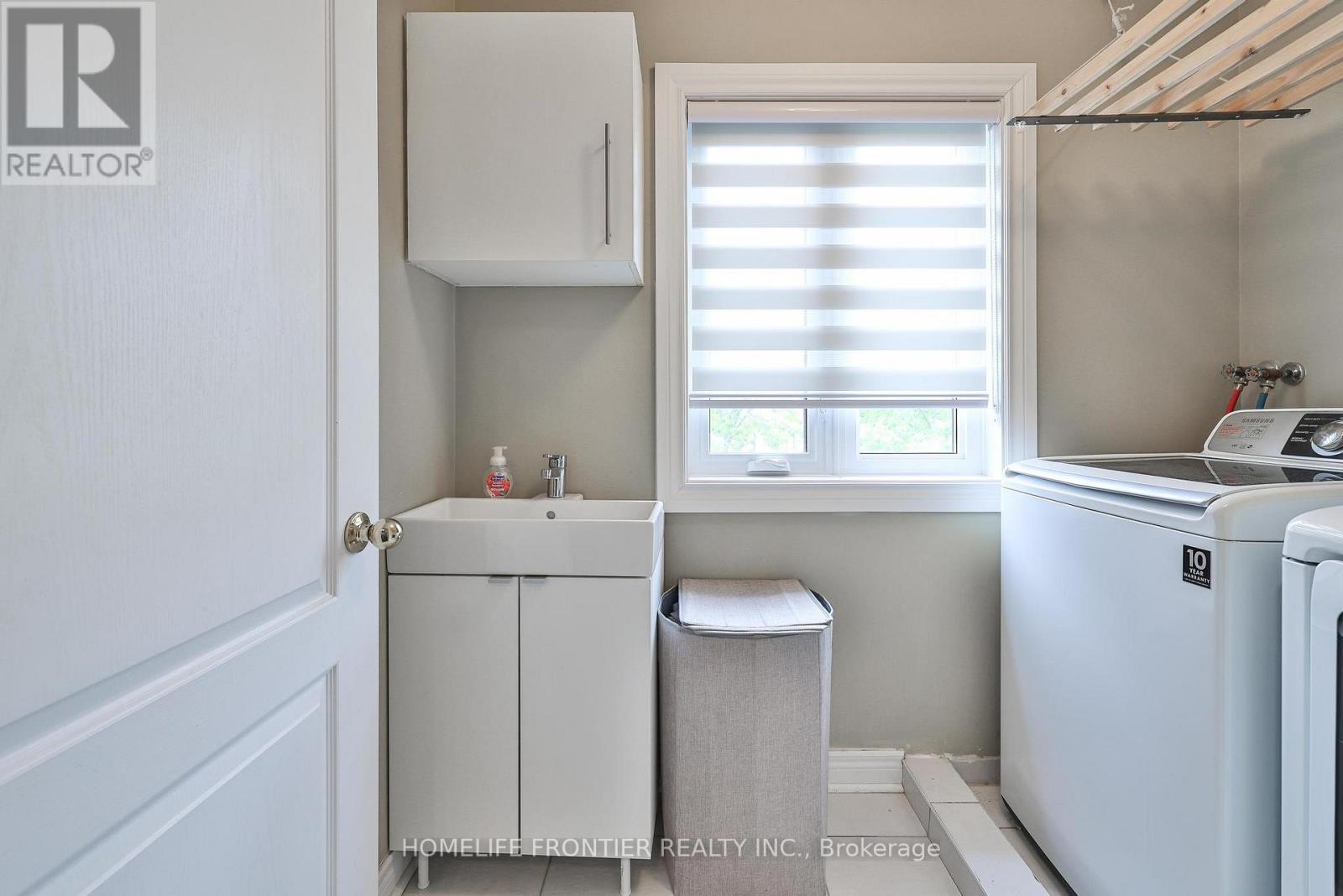 6 Raintree Crescent, Richmond Hill, Ontario  L4E 3T5 - Photo 36 - N12540158