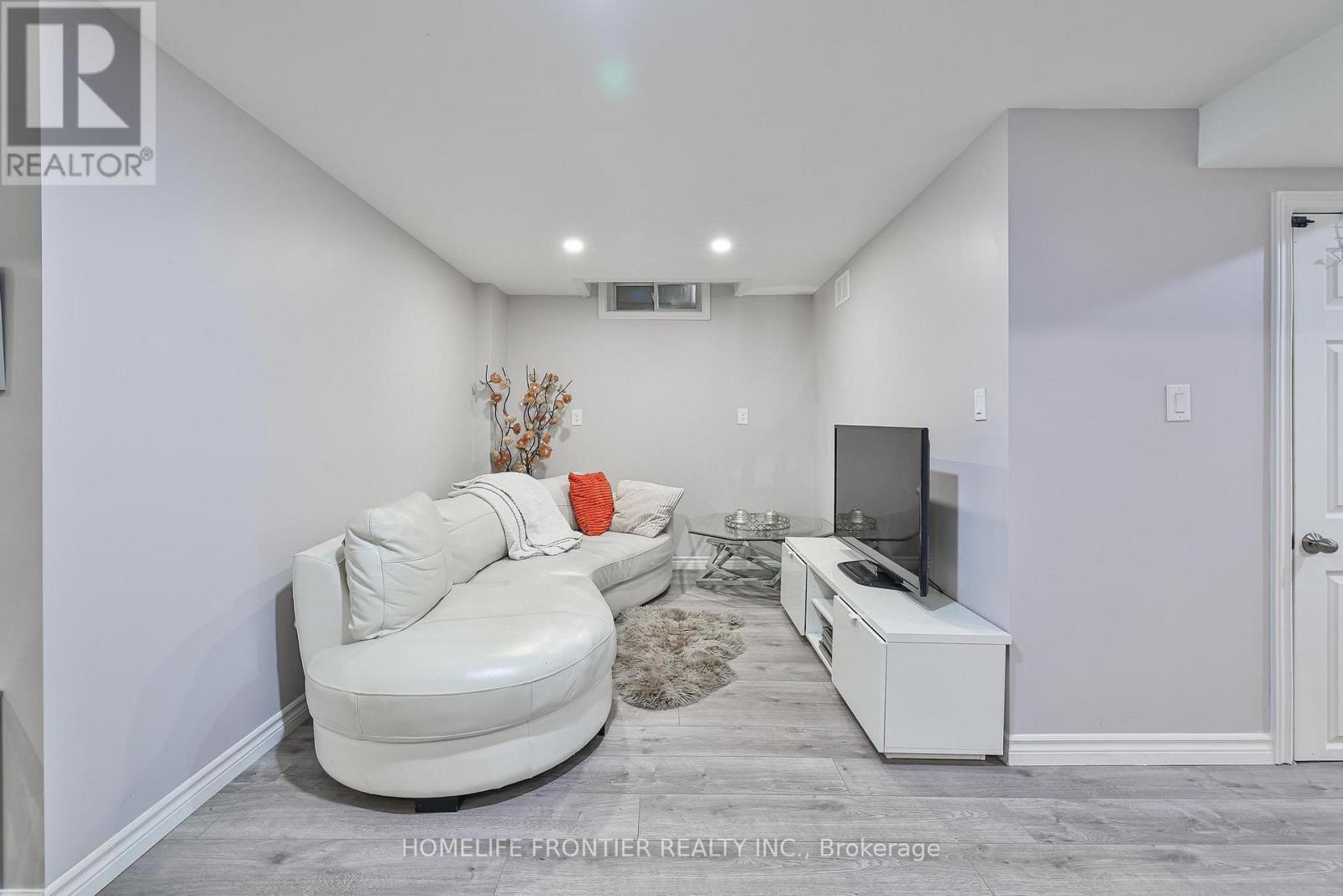 6 Raintree Crescent, Richmond Hill, Ontario  L4E 3T5 - Photo 39 - N12540158