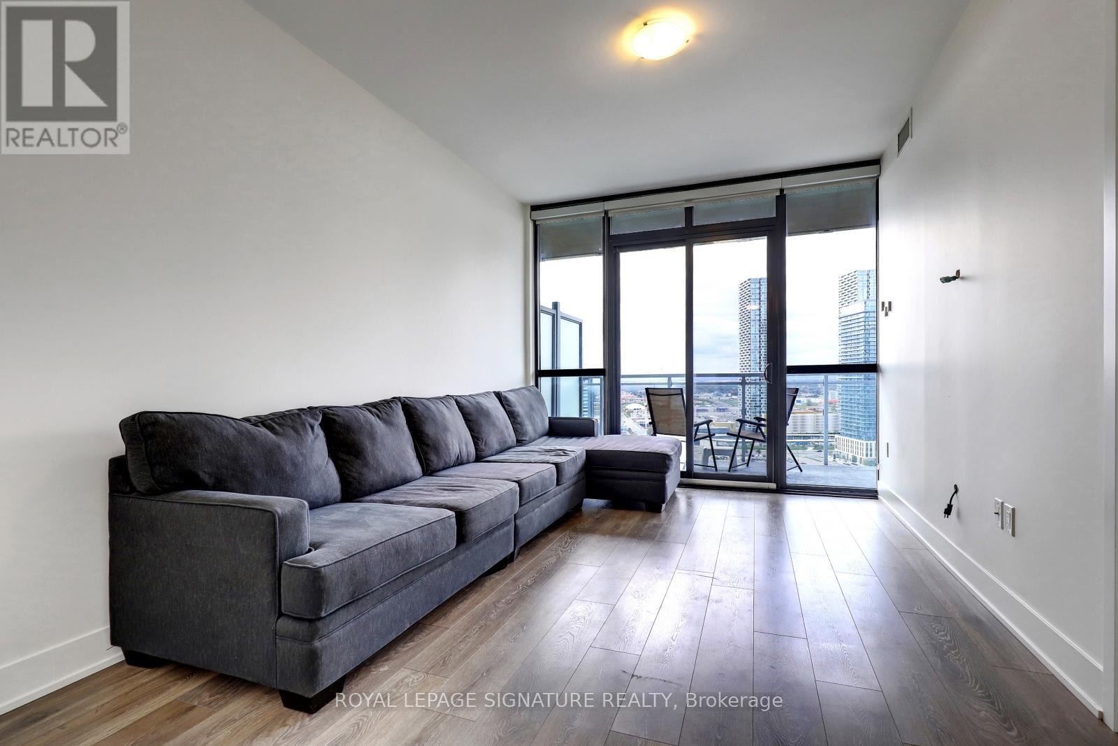 2105 - 2916 Highway 7, Vaughan, Ontario  L4K 0K6 - Photo 12 - N12540168