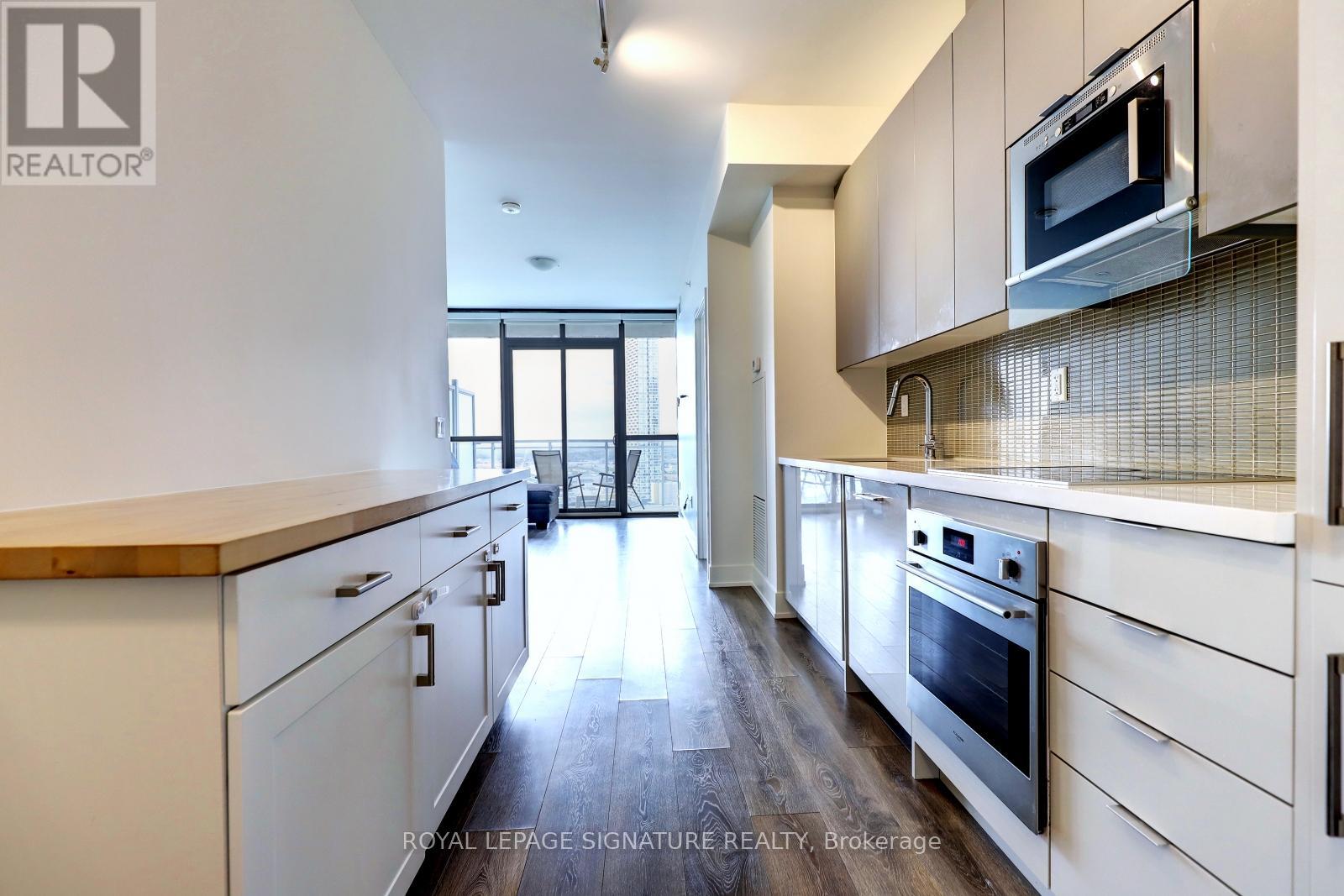 2105 - 2916 Highway 7, Vaughan, Ontario  L4K 0K6 - Photo 6 - N12540168