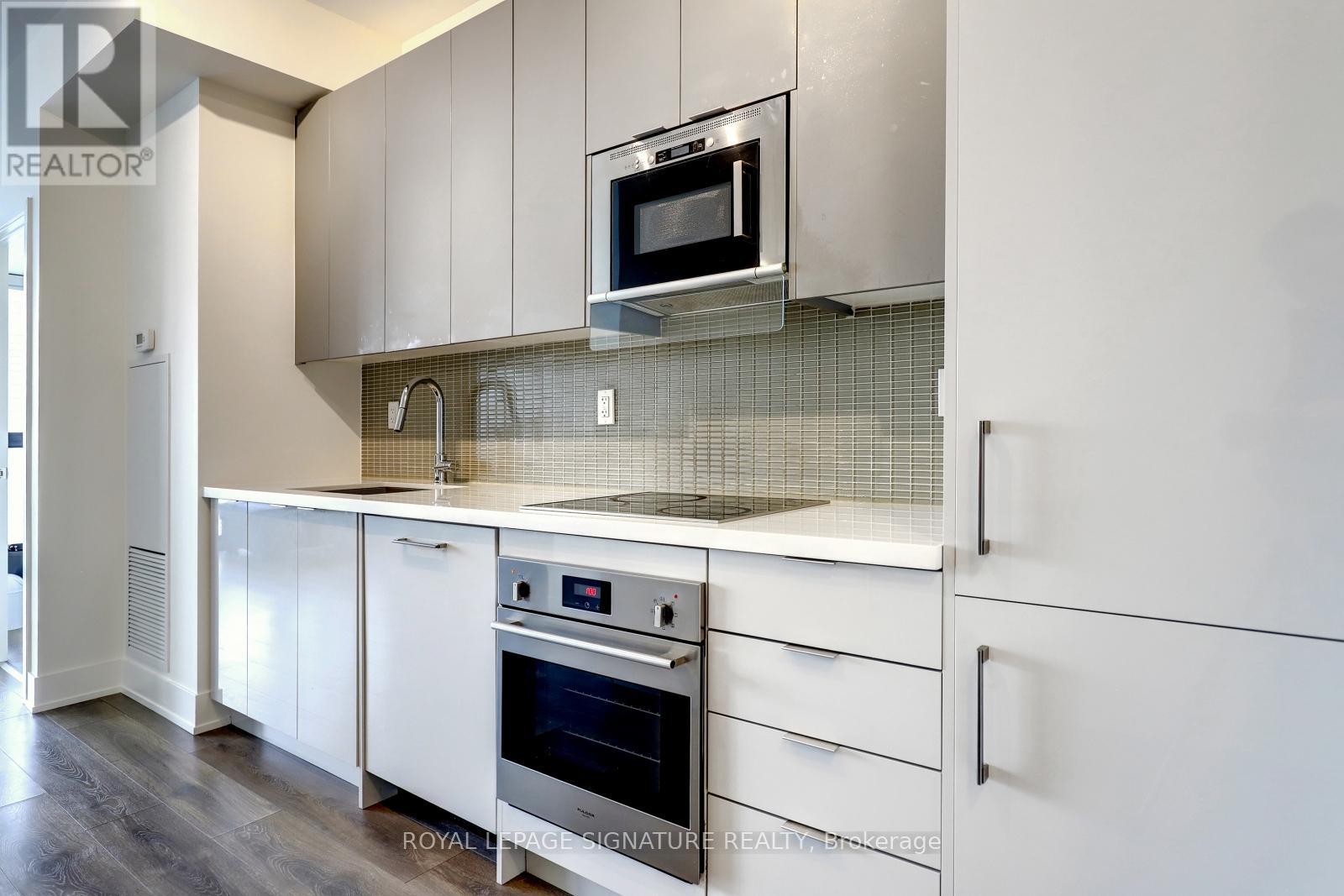 2105 - 2916 Highway 7, Vaughan, Ontario  L4K 0K6 - Photo 7 - N12540168