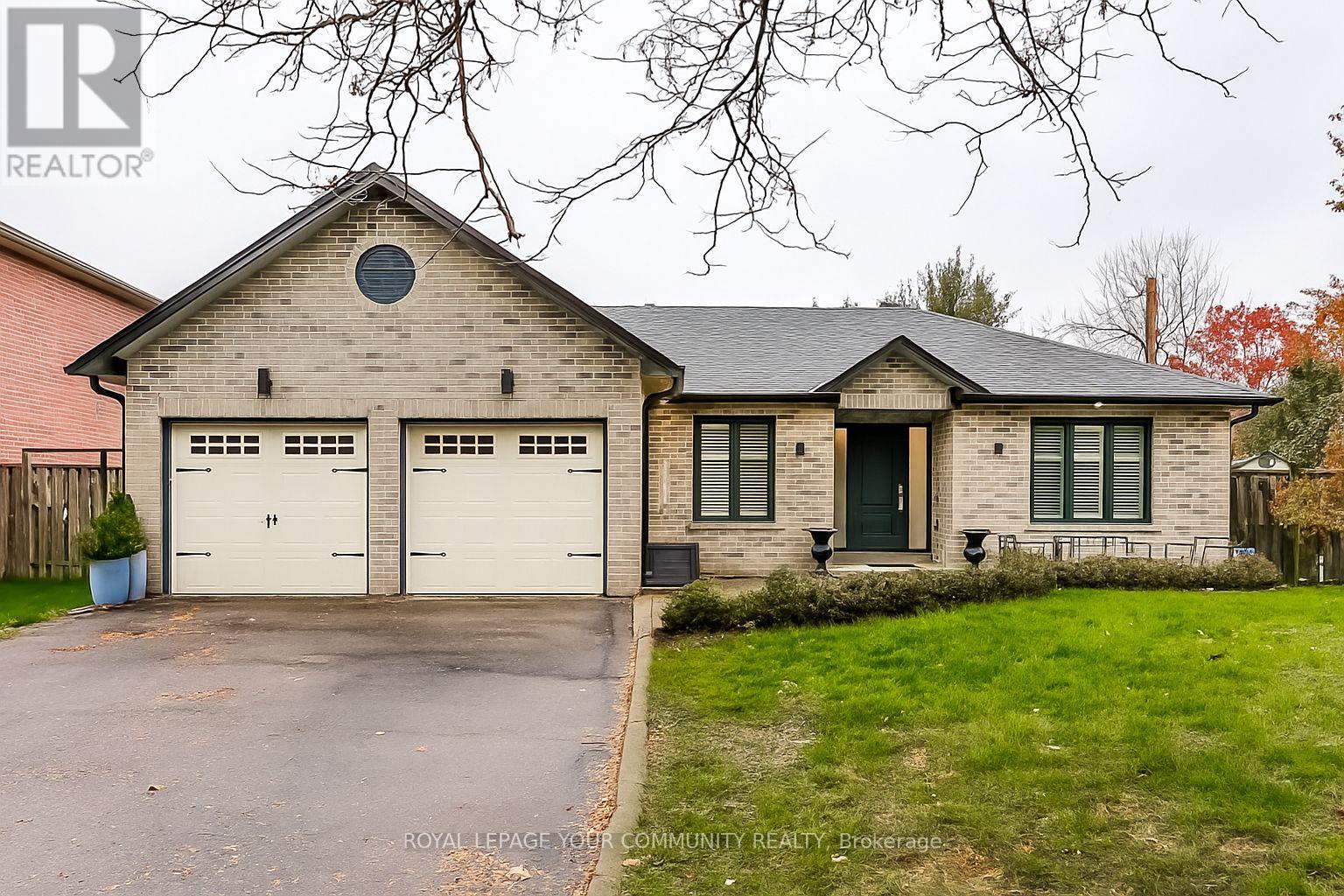 28 BISHOPSBRIDGE CRESCENT, Richmond Hill, Ontario