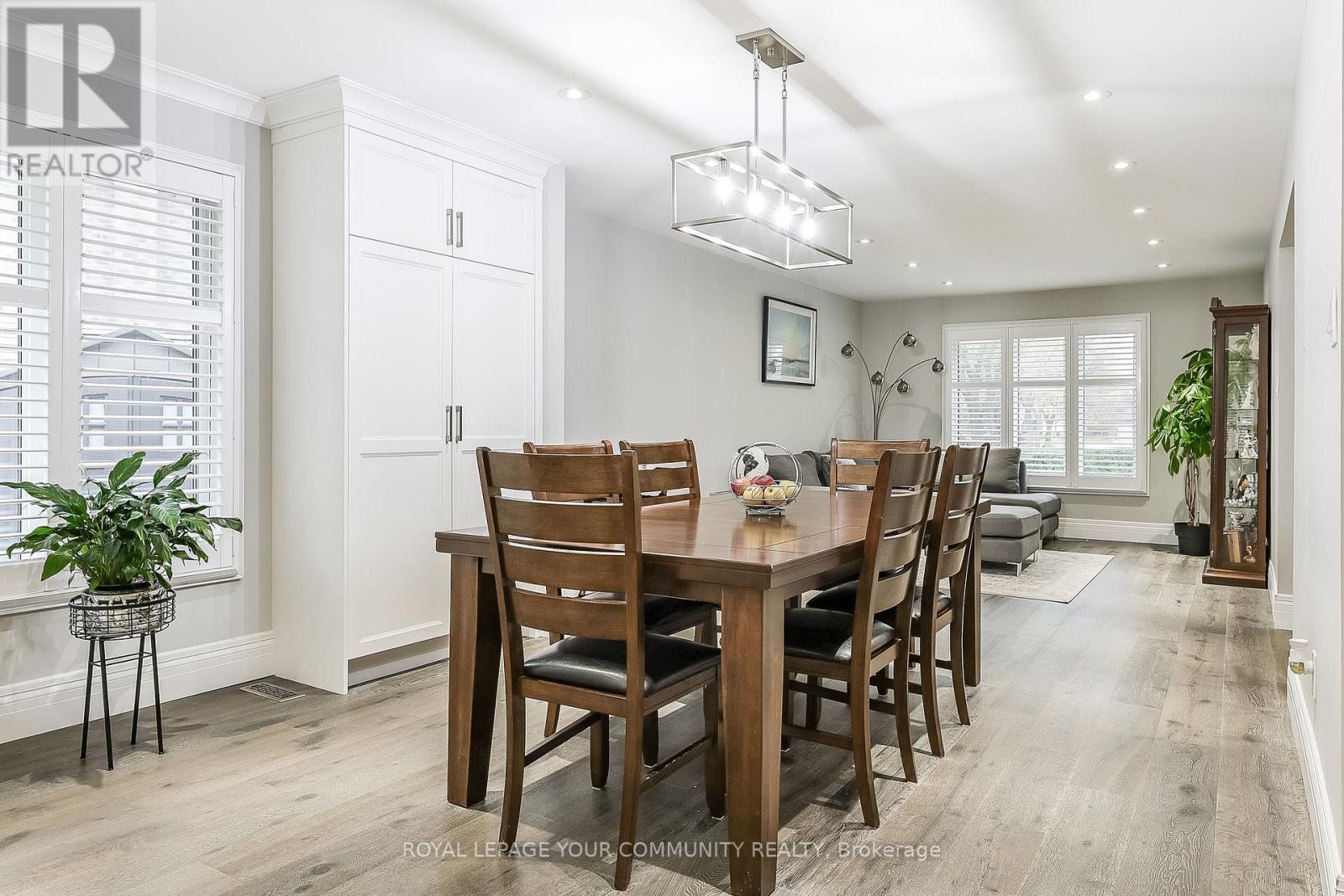 28 Bishopsbridge Crescent, Richmond Hill, Ontario  L4E 2L7 - Photo 11 - N12540206