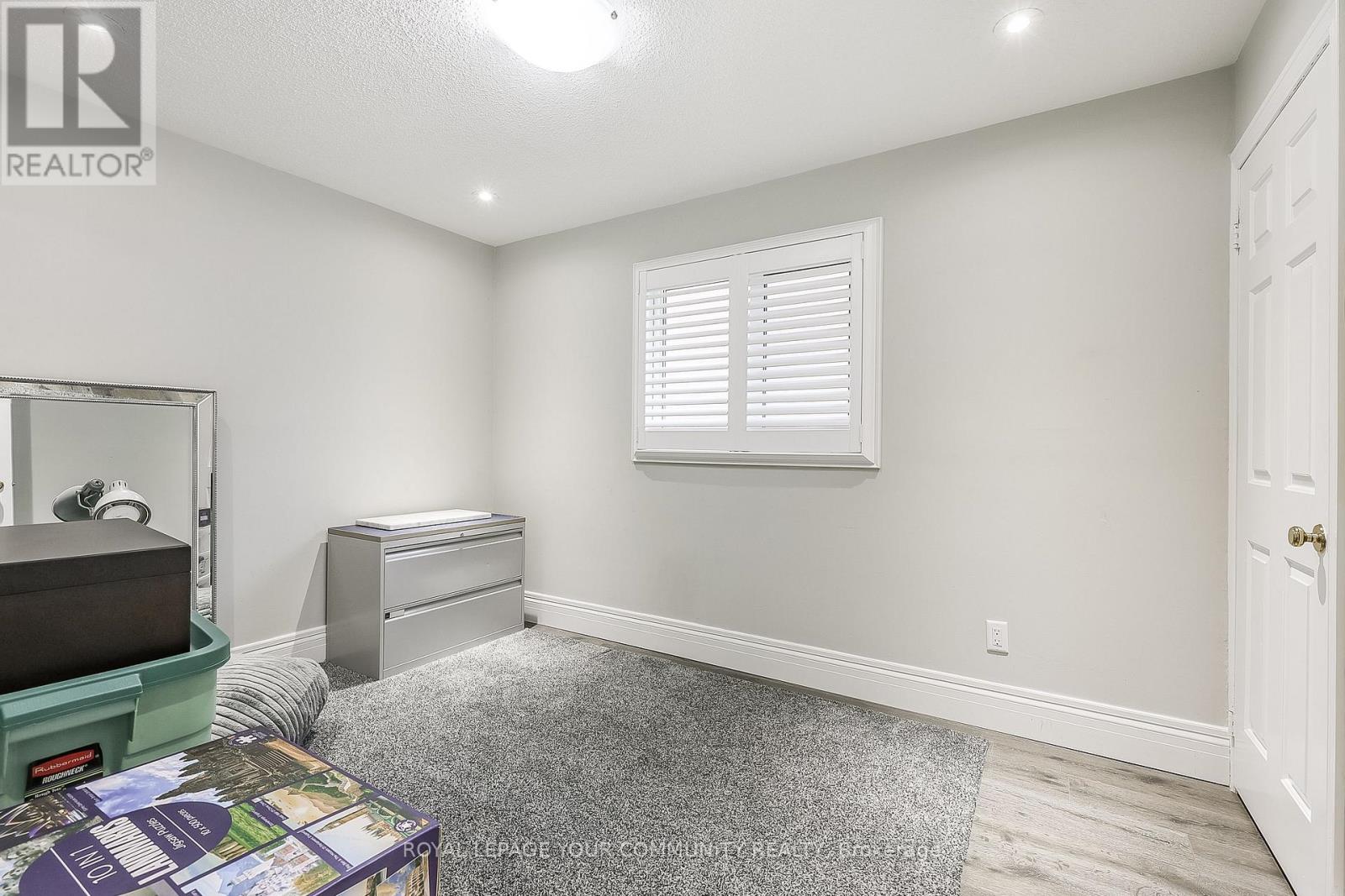 28 Bishopsbridge Crescent, Richmond Hill, Ontario  L4E 2L7 - Photo 25 - N12540206