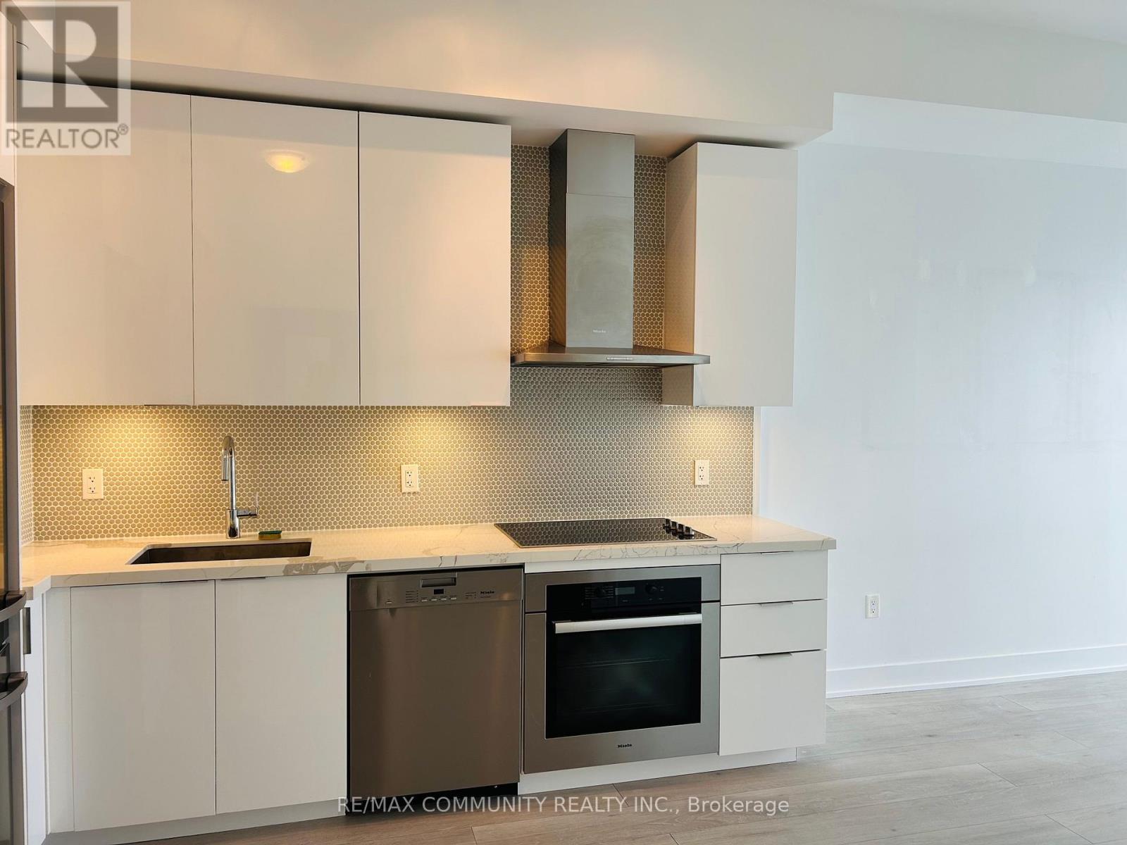 6103 - 30 Shore Breeze Drive, Toronto, Ontario M8V 0J1 - Photo 6 - W12431867