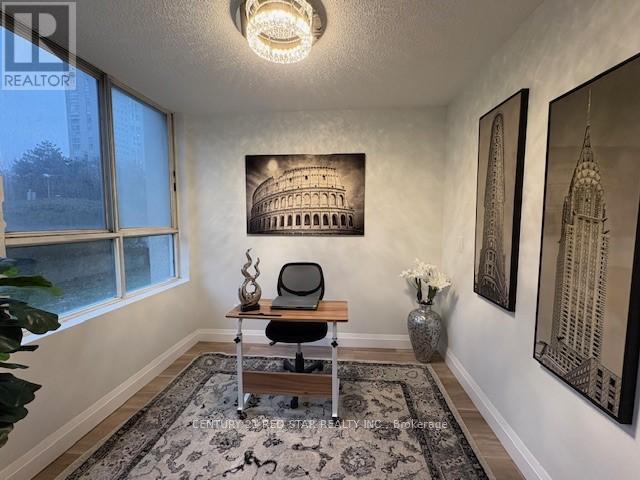 107 - 3695 Kaneff Crescent, Mississauga, Ontario  L5A 4B6 - Photo 9 - W12537990