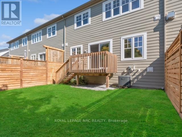 34 Windsor Circle, Niagara-On-The-Lake, Ontario  L0S 1J0 - Photo 18 - X12540264