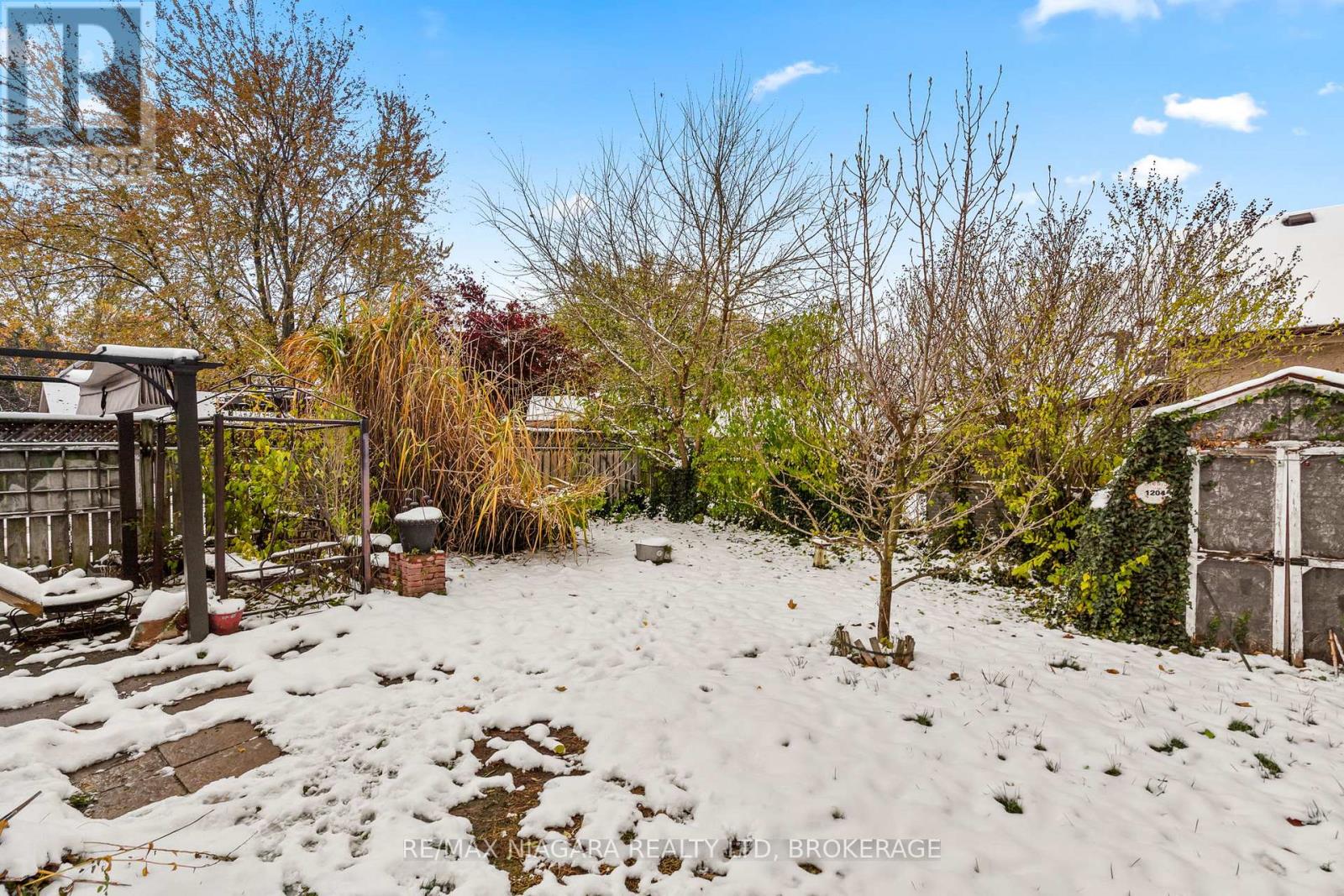 53 Marquis Street, St. Catharines, Ontario  L2R 4Y7 - Photo 24 - X12540280