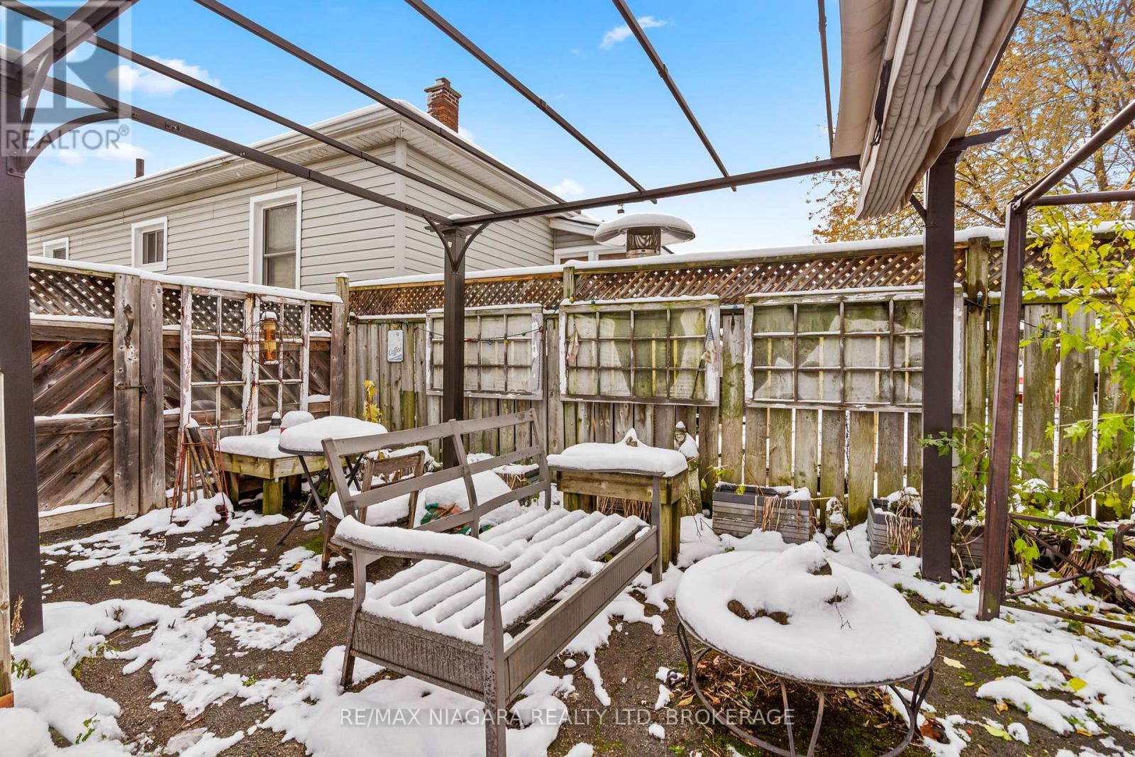 53 Marquis Street, St. Catharines, Ontario  L2R 4Y7 - Photo 27 - X12540280