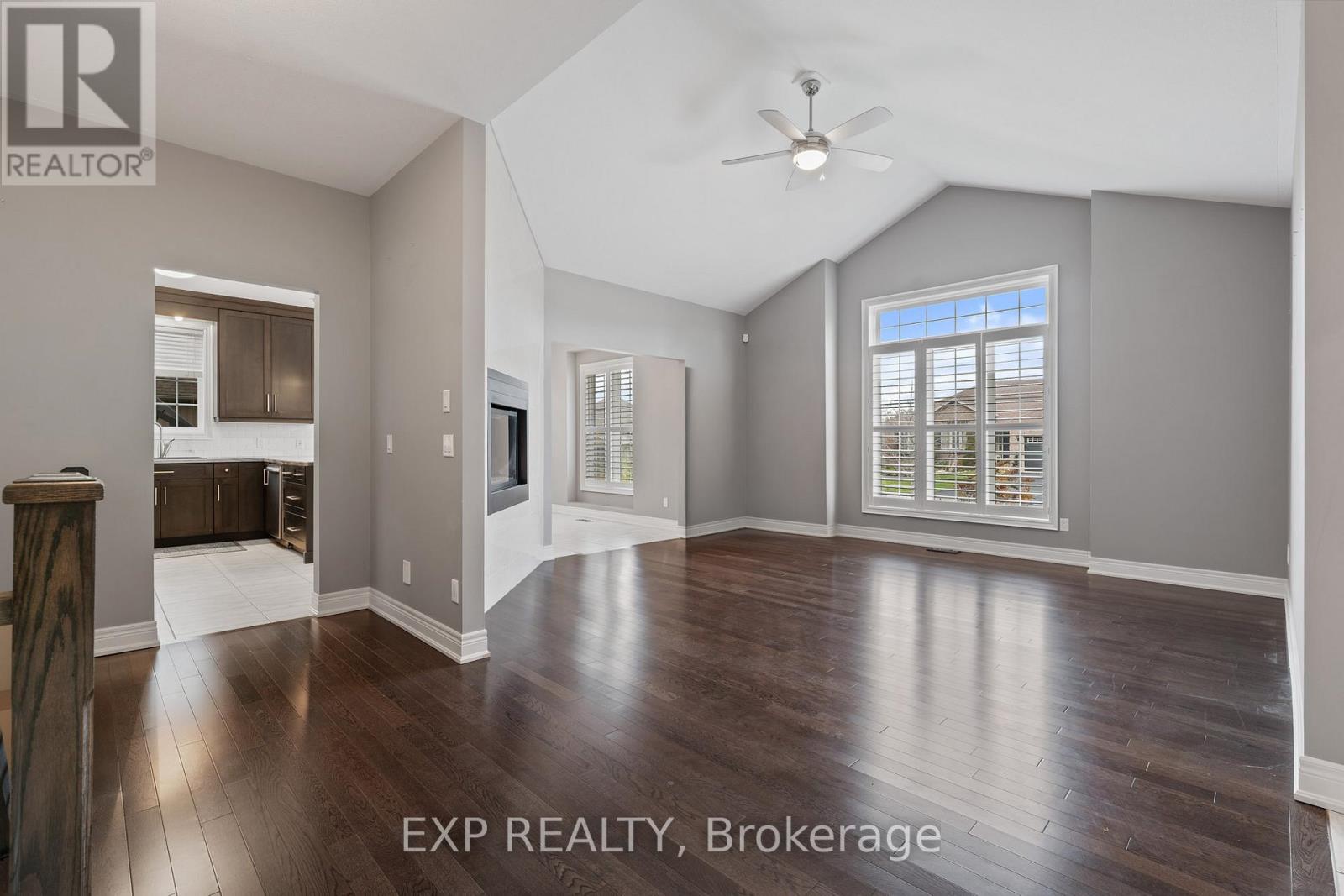 407 Barrington Court, Fort Erie, Ontario L0S 1N0 - Photo 8 - X12540354