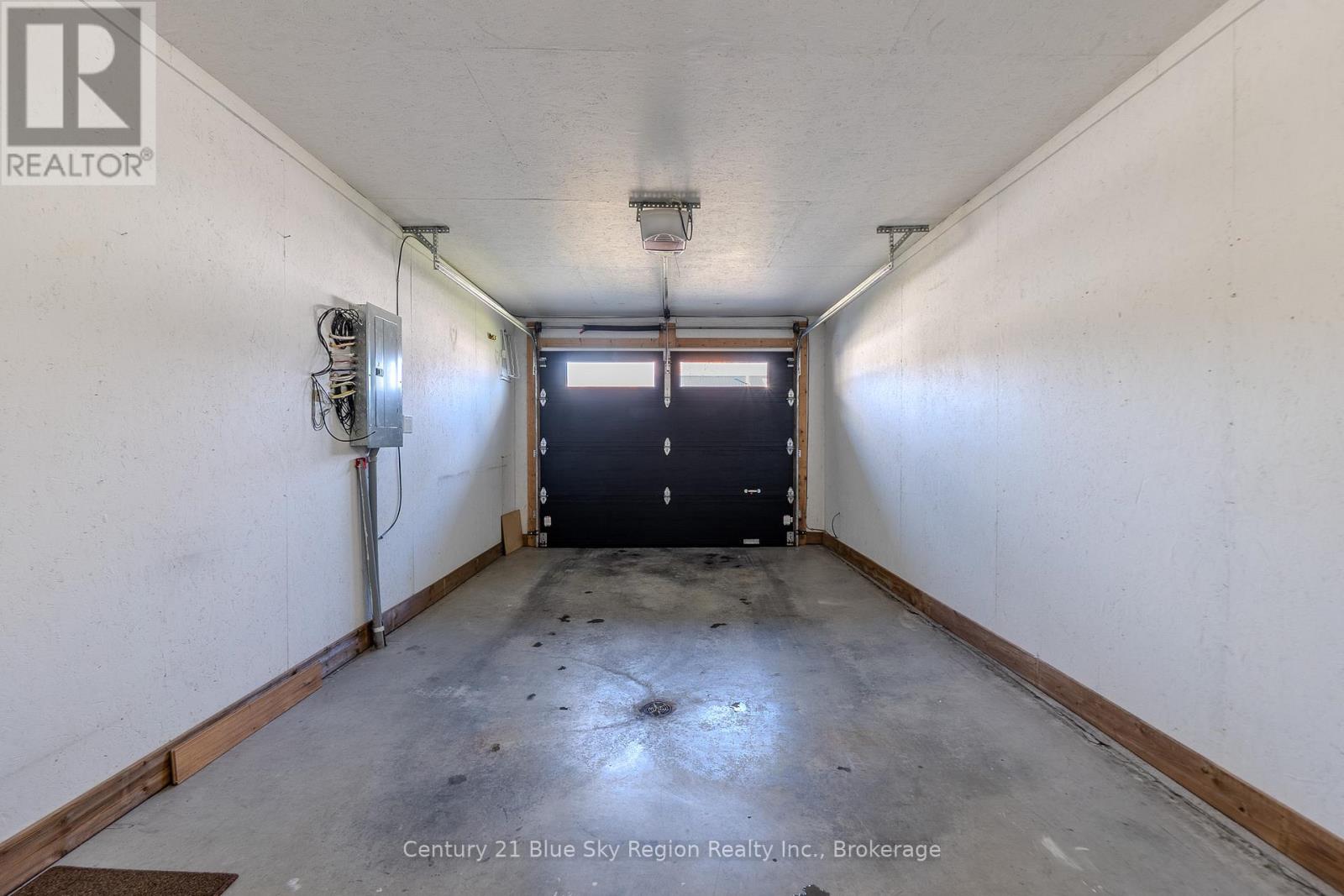 105 Third Street, West Nipissing, Ontario  P2B 3E1 - Photo 29 - X12540412