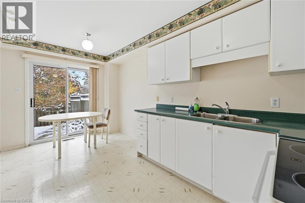 478 Taylor Crescent, Burlington, Ontario  L7L 6J8 - Photo 9 - 40787649