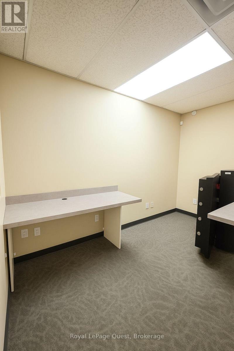 5 - 25 Front Street N, Orillia, Ontario  L3V 4S1 - Photo 16 - S12540318