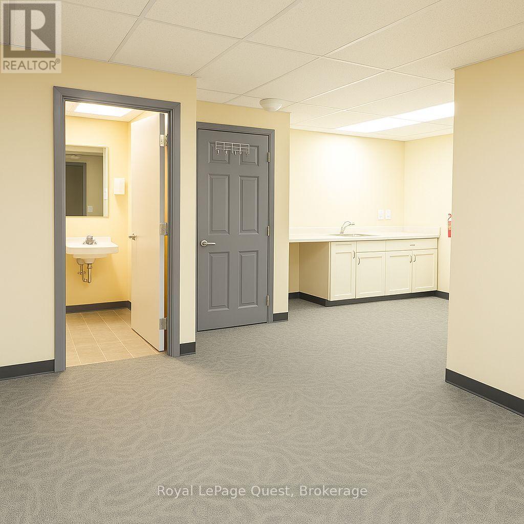 5 - 25 Front Street N, Orillia, Ontario  L3V 4S1 - Photo 18 - S12540318