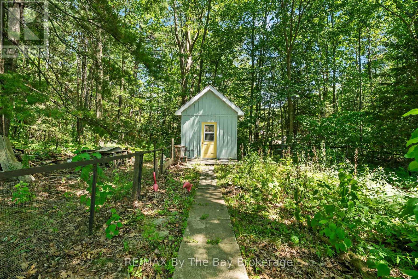 11 39th Street S, Wasaga Beach, Ontario  L9Z 1S2 - Photo 34 - S12540490