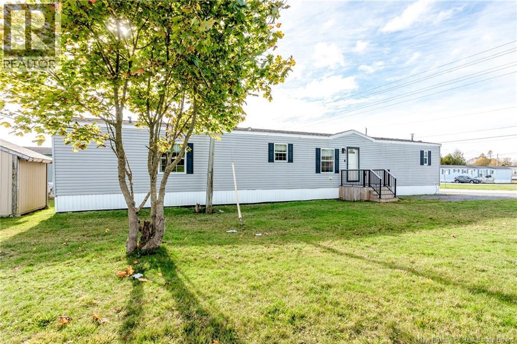 3 Daisy Street, Saint John, New Brunswick  E2M 5M9 - Photo 2 - NB129690