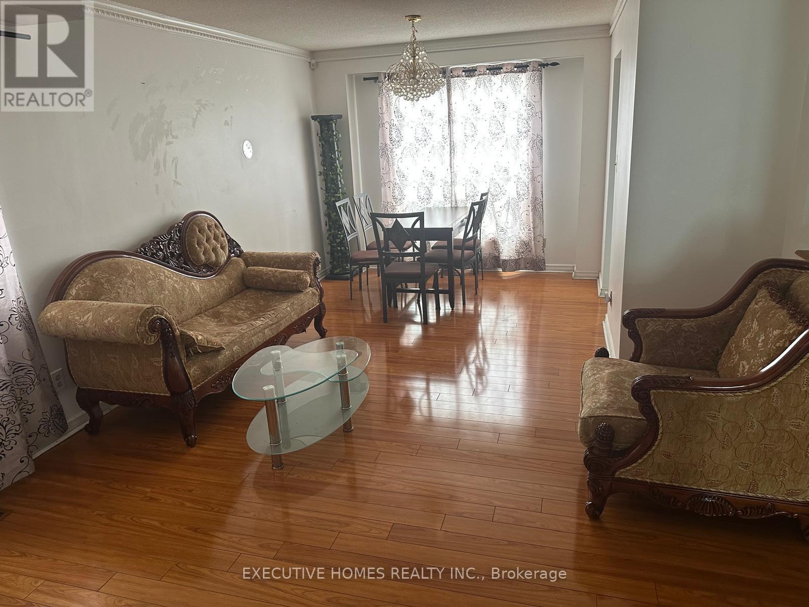 18 Sheldrake Court, Brampton, Ontario  L6Y 2W9 - Photo 11 - W12540122