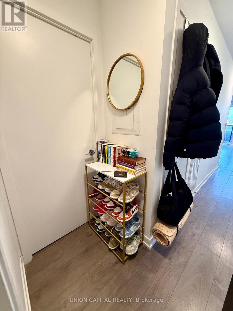 322 - 270 Dufferin Street, Toronto, Ontario  M6K 0H8 - Photo 7 - W12540198