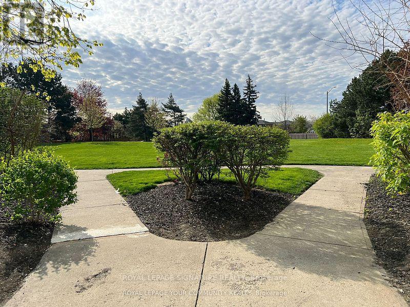 1602 - 350 Webb Drive, Mississauga, Ontario  L5B 3W4 - Photo 32 - W12540202