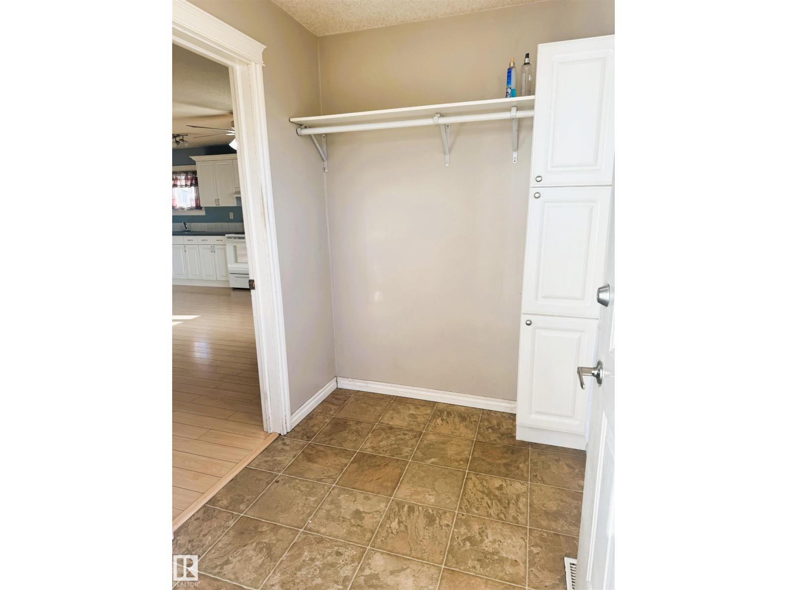 4531 47 St, Rural Lac Ste. Anne County, Alberta  T0E 0A0 - Photo 12 - E4465567