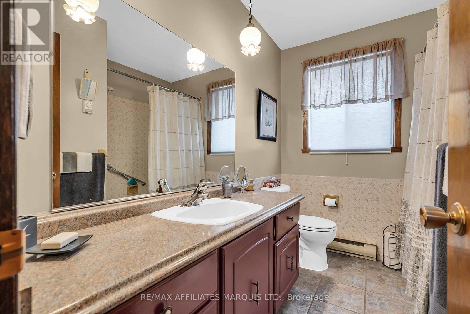 50 Valecrest Drive, Cornwall, Ontario  K6H 6E1 - Photo 20 - X12540328