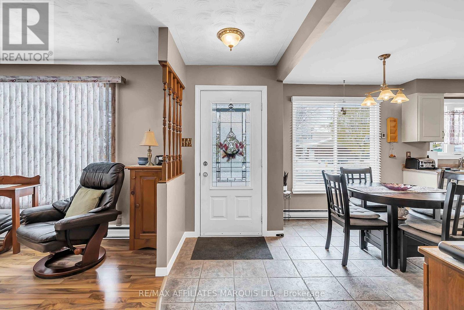 50 Valecrest Drive, Cornwall, Ontario  K6H 6E1 - Photo 4 - X12540328