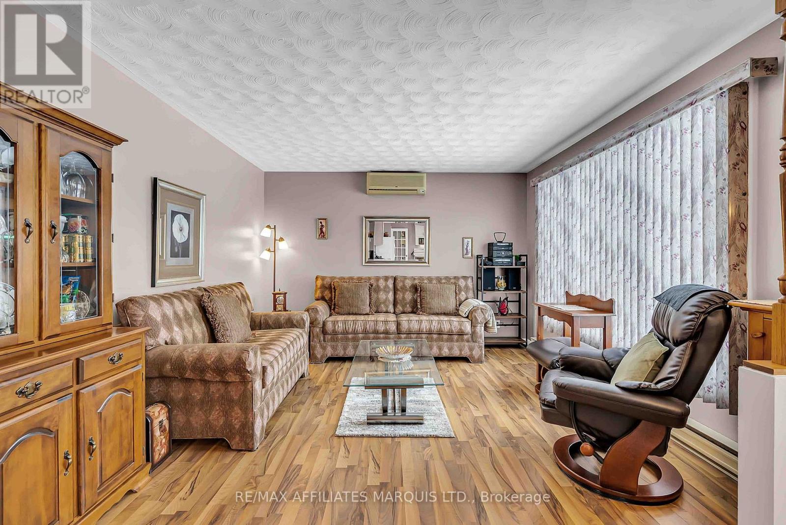 50 Valecrest Drive, Cornwall, Ontario  K6H 6E1 - Photo 6 - X12540328