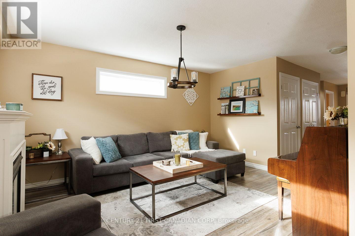 2459 Asima Drive, London South, Ontario  N6M 0B3 - Photo 10 - X12540524