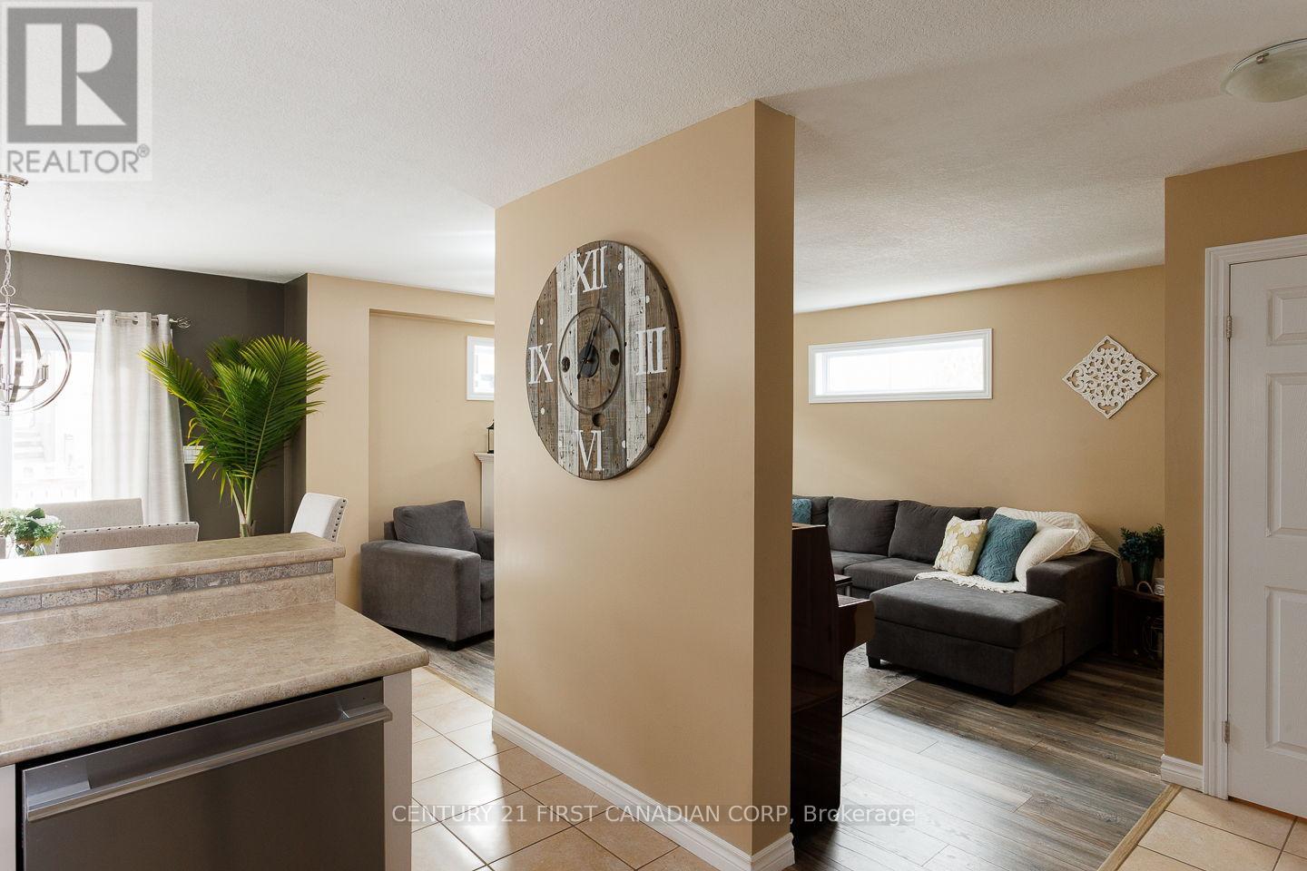 2459 Asima Drive, London South, Ontario  N6M 0B3 - Photo 8 - X12540524