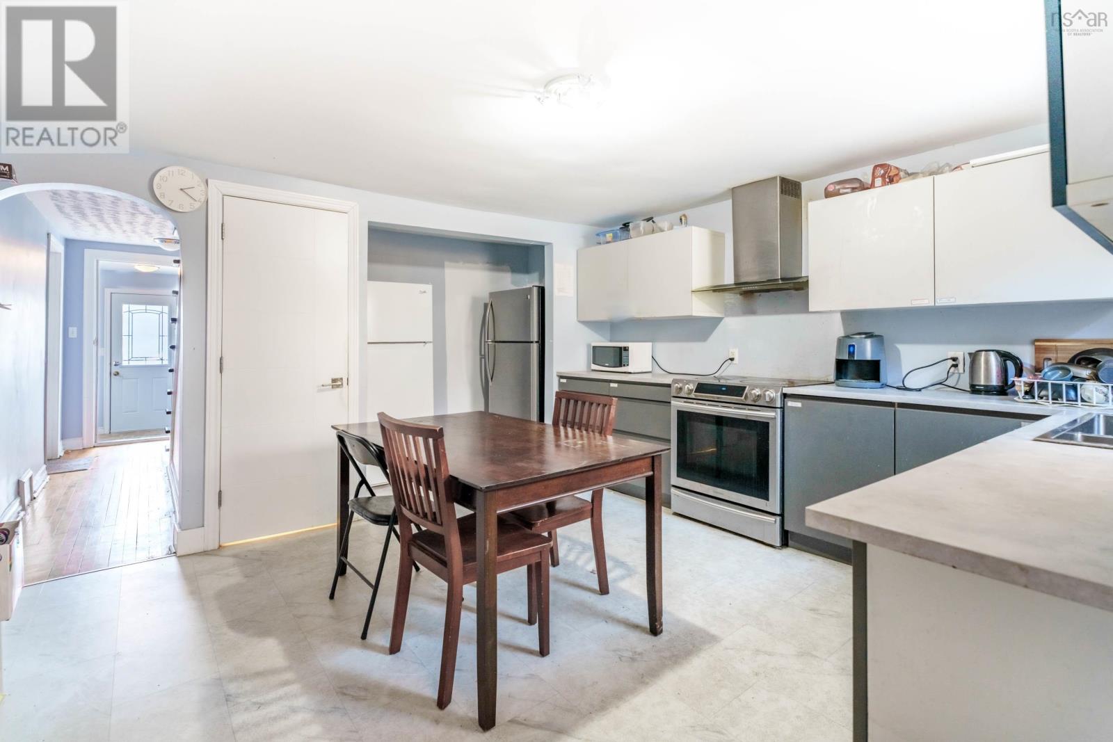 15 Forest Hill Drive, Halifax, Nova Scotia  B3M 1X2 - Photo 4 - 202527736