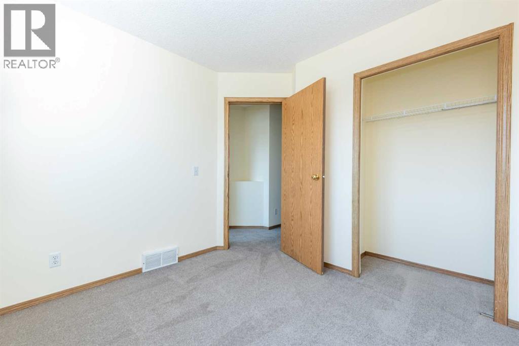 216 Hidden Hills Road Nw, Calgary, Alberta  T3A 5Y1 - Photo 16 - A2256233