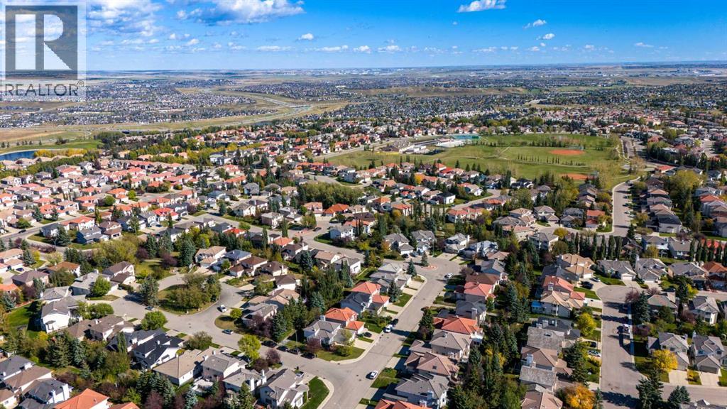 216 Hidden Hills Road Nw, Calgary, Alberta  T3A 5Y1 - Photo 3 - A2256233