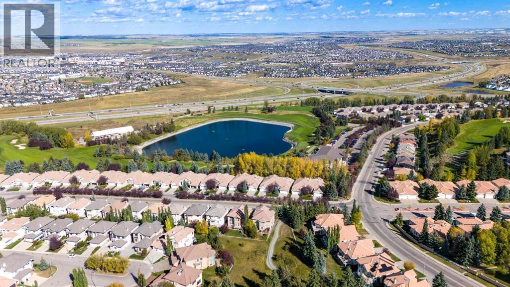 216 Hidden Hills Road Nw, Calgary, Alberta  T3A 5Y1 - Photo 4 - A2256233