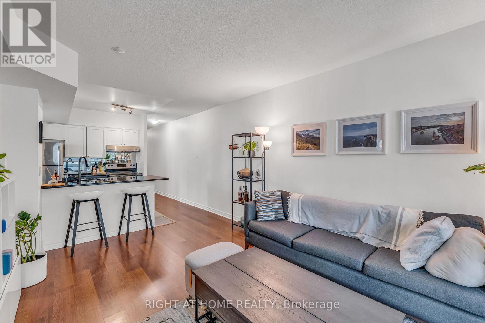 202 - 600 Queens Quay W, Toronto, Ontario  M5V 3M3 - Photo 21 - C12538322