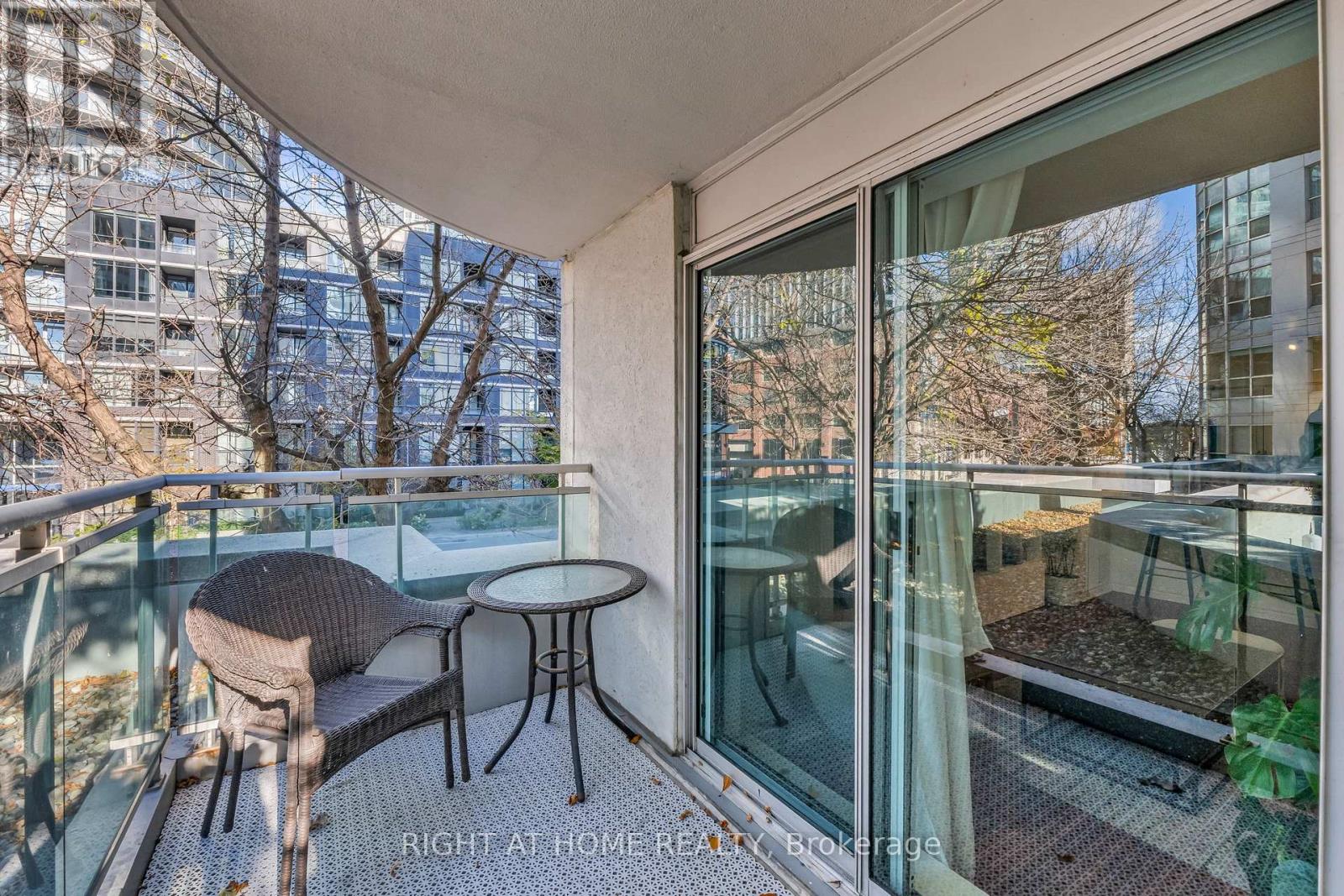202 - 600 Queens Quay W, Toronto, Ontario  M5V 3M3 - Photo 23 - C12538322
