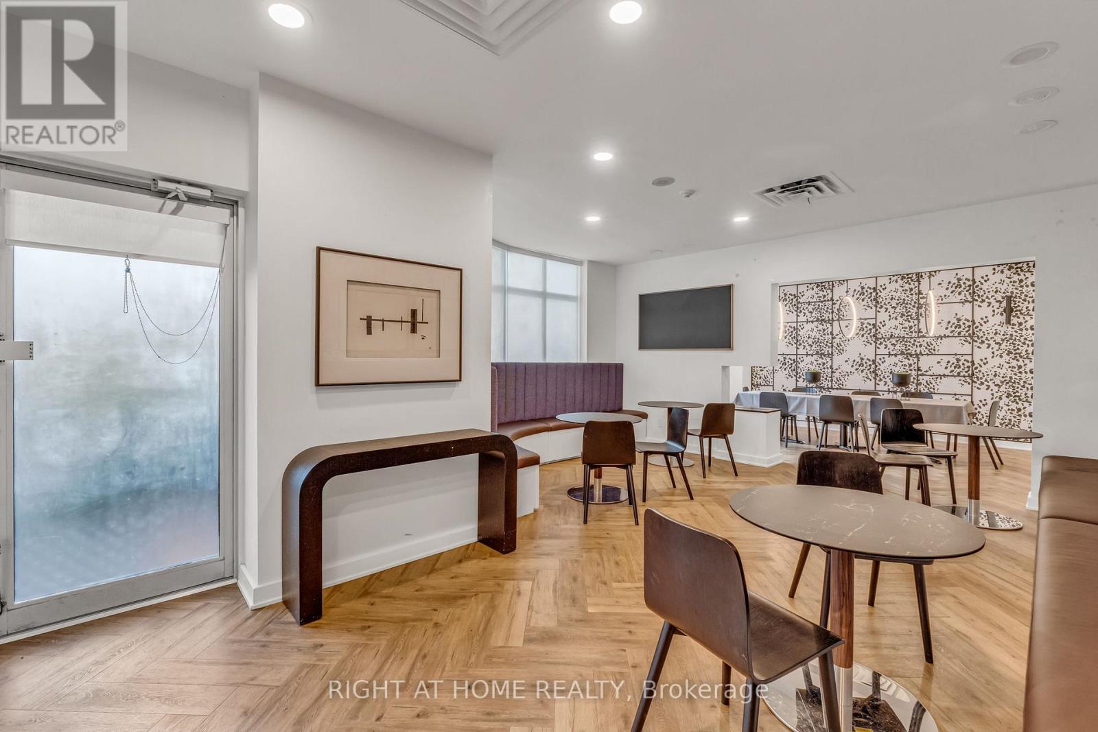 202 - 600 Queens Quay W, Toronto, Ontario  M5V 3M3 - Photo 24 - C12538322