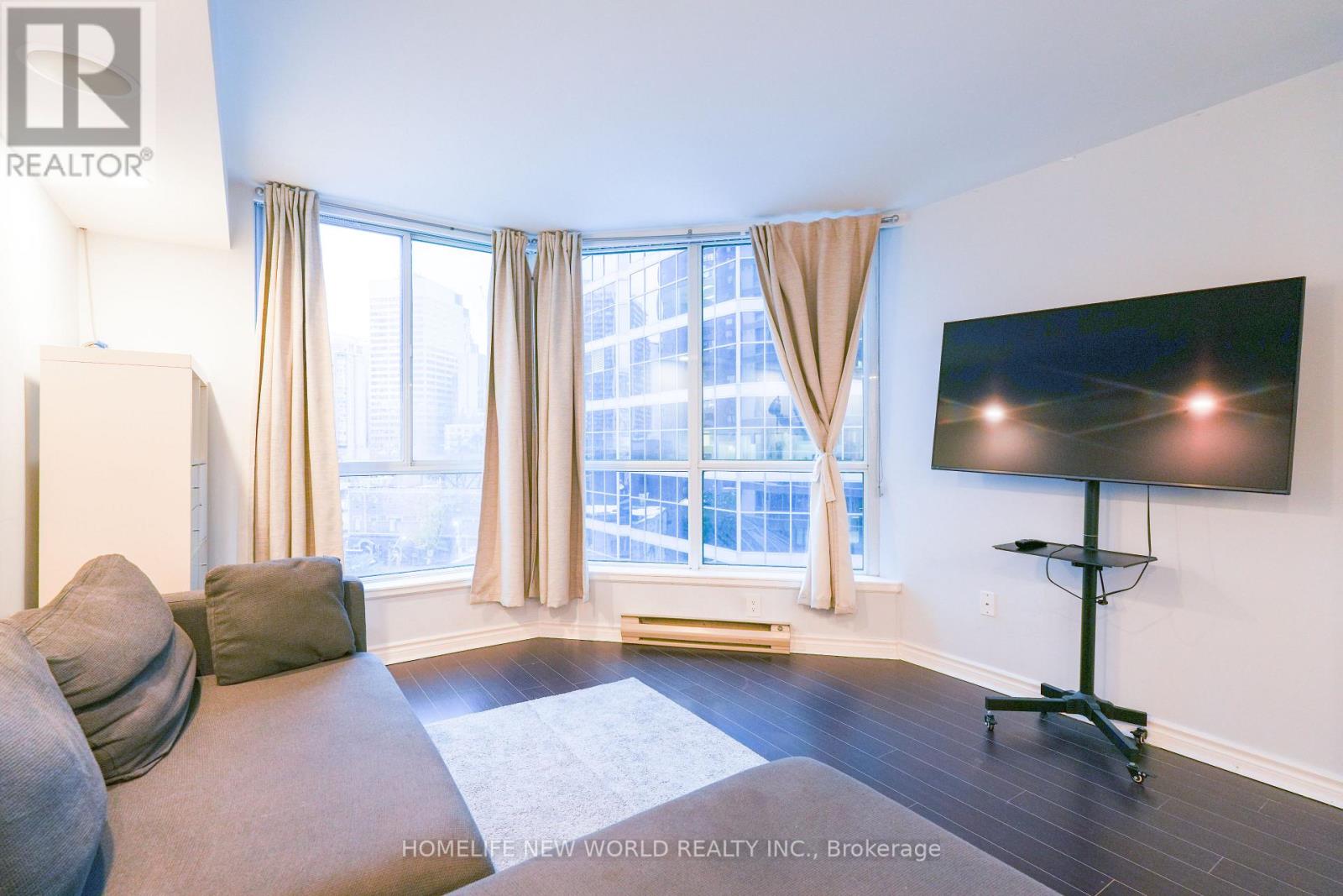 613 - 38 Elm Street, Toronto, Ontario  M5G 2K5 - Photo 3 - C12540212