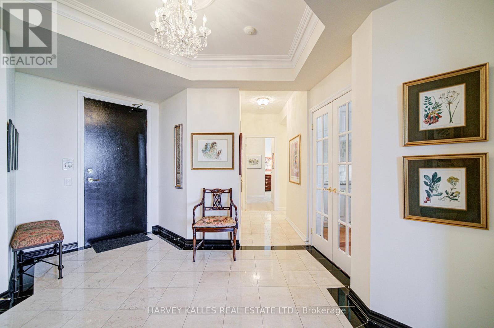 404 - 1 Glen Park, Toronto, Ontario  M6B 4M5 - Photo 4 - C12540244