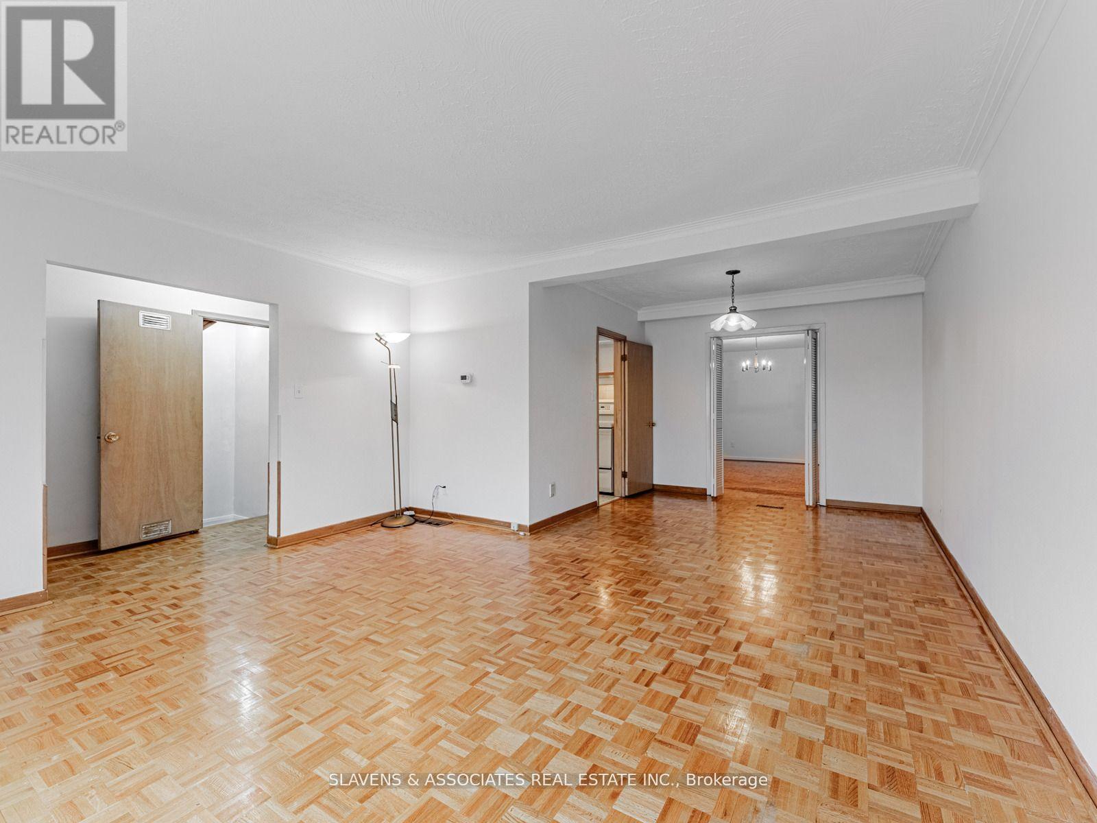 796 Davenport Road, Toronto, Ontario  M6G 2B3 - Photo 15 - C12540292