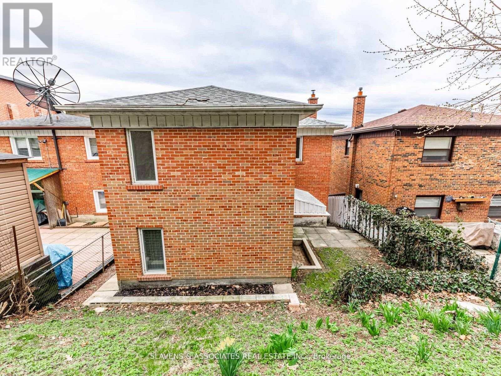 796 Davenport Road, Toronto, Ontario  M6G 2B3 - Photo 35 - C12540292