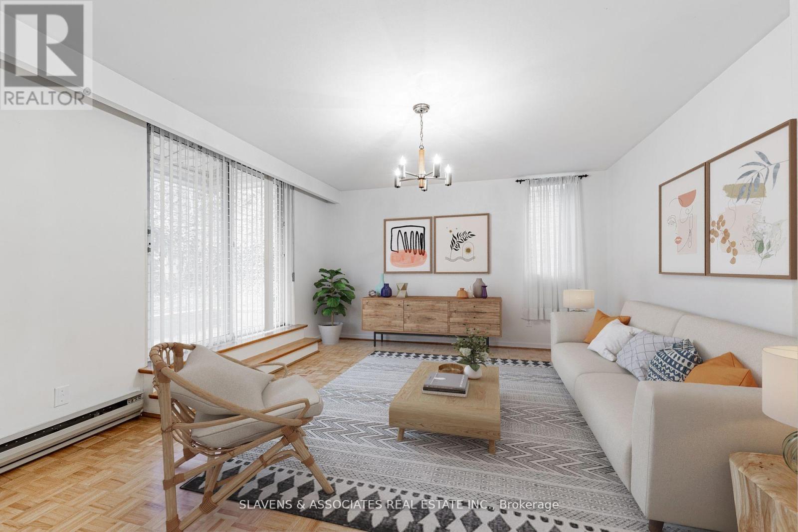 796 Davenport Road, Toronto, Ontario  M6G 2B3 - Photo 5 - C12540292